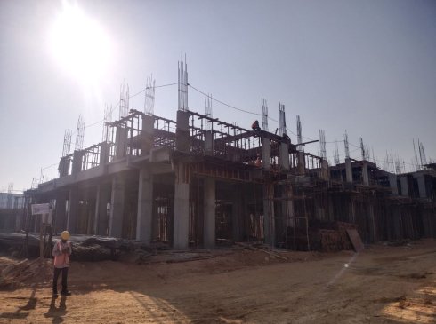 Casagrand Amor Building under construction