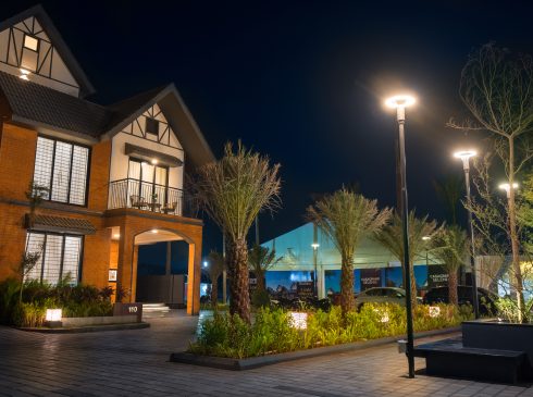 Casagrand Selenia Street Lights